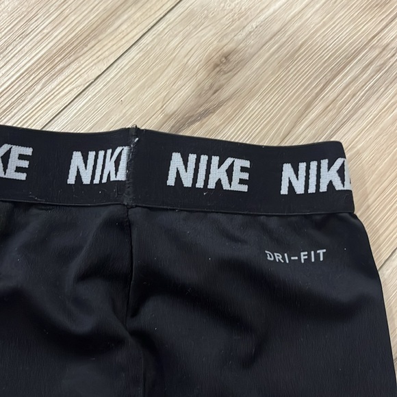 EUC Nike Dri Fit Size Small Pants - Picture 3 of 3